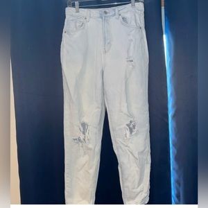 Light blue mom ripped blue jeans